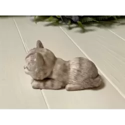 Silicone mold Lying kitten 2