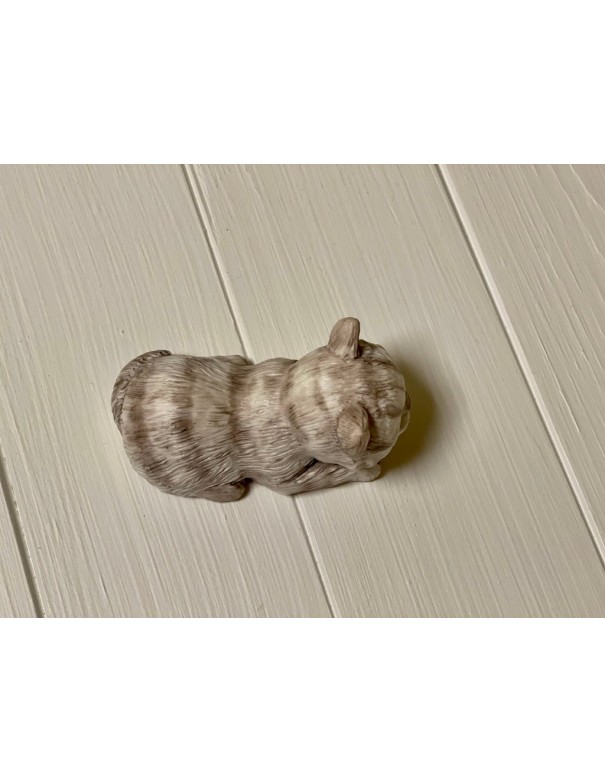 Silicone mold Lying kitten